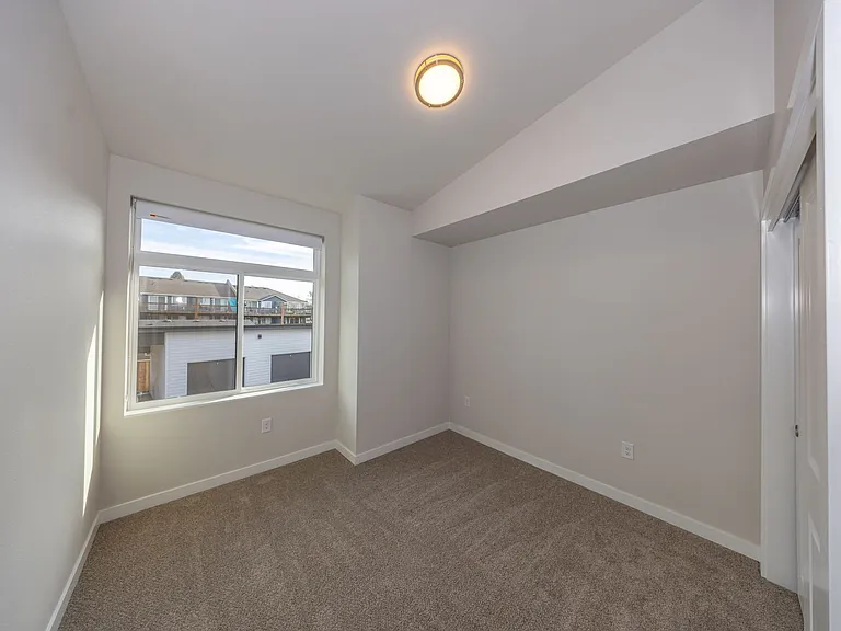 1901 E 11th St #204 — Photo 17