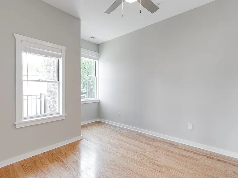 2416 Jefferson Ave — Photo 52
