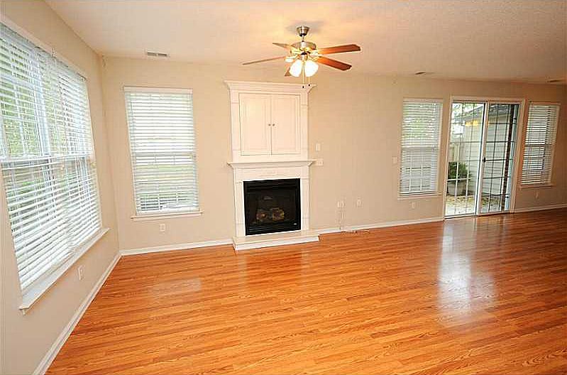 1st image of 5985 Ludington Dr