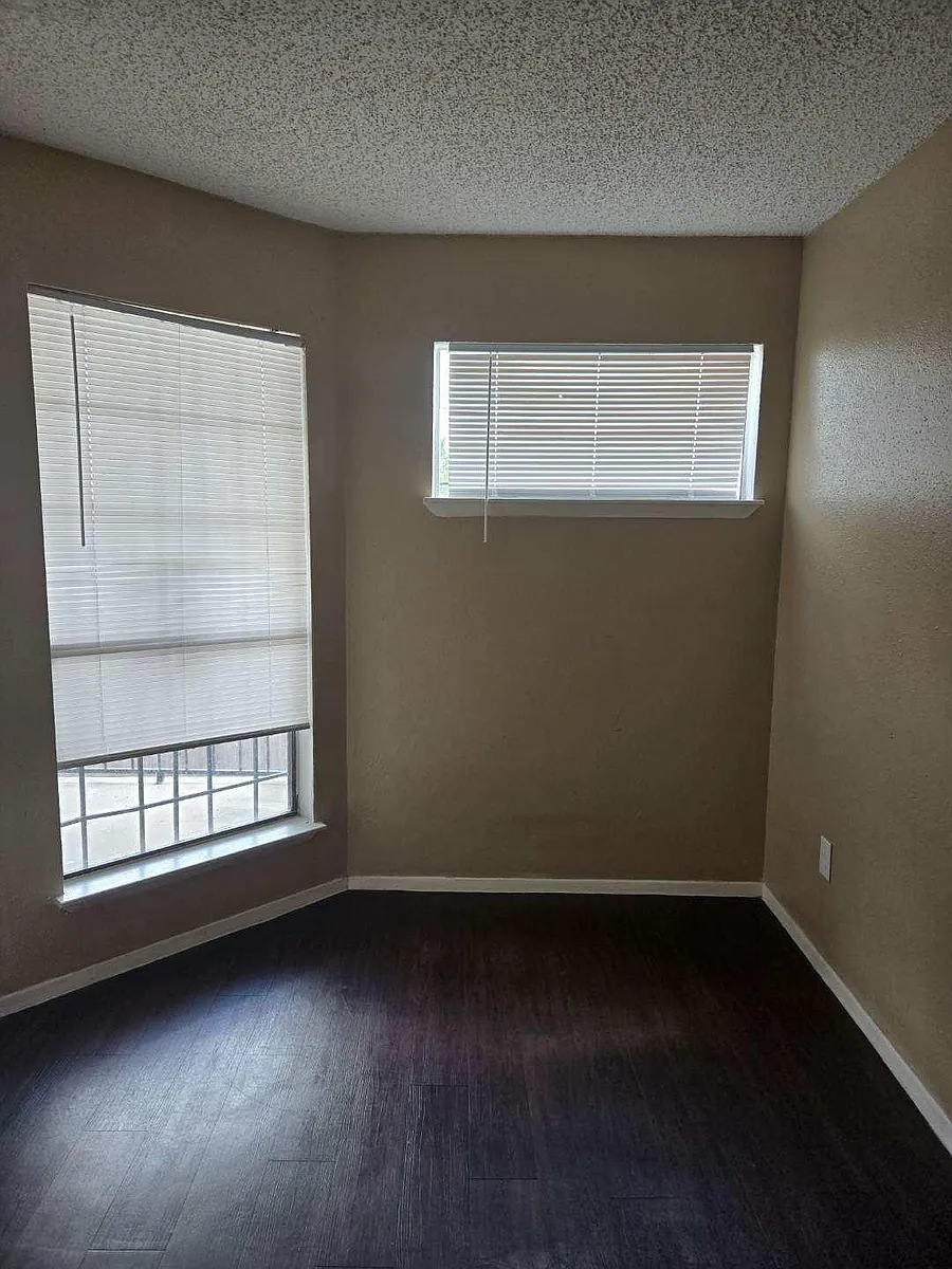 Building Photo - 6601 Sands Point Dr #56