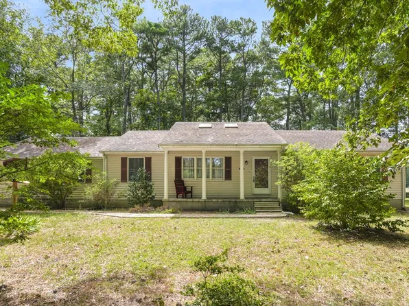 22170 Barnes Cir, Parksley, VA 23421
