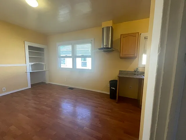 800 53rd Ave — Photo 9