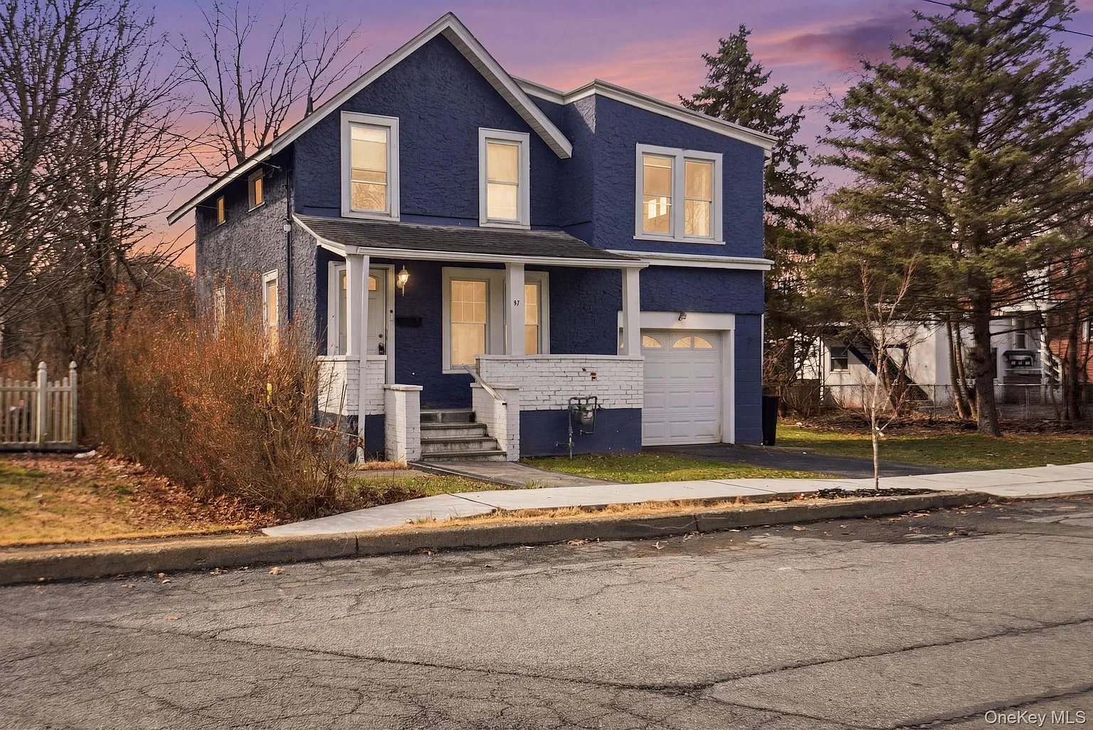 97 Maple Street photo 1