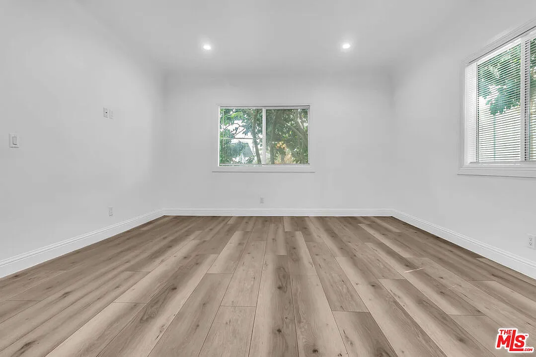 5 bed, 3.0 bath, 2000 sqft, $6,250 — Photo 4