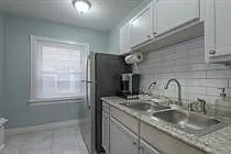 720 & 722 W 37th St — Photo 25