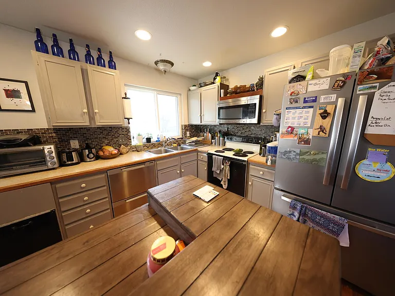 218 Summit Cir — Photo 8