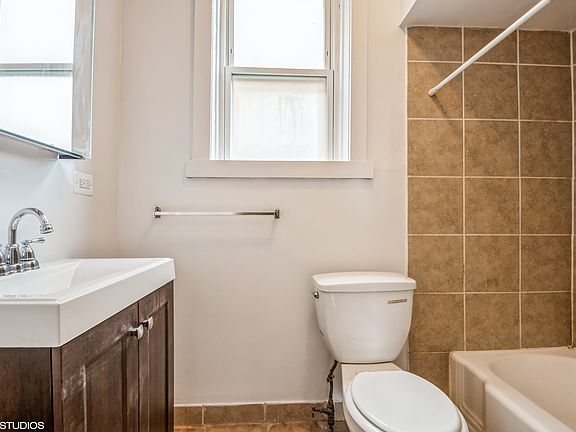 5419 W Montrose Ave #5419, Chicago, IL 60641 | Zillow