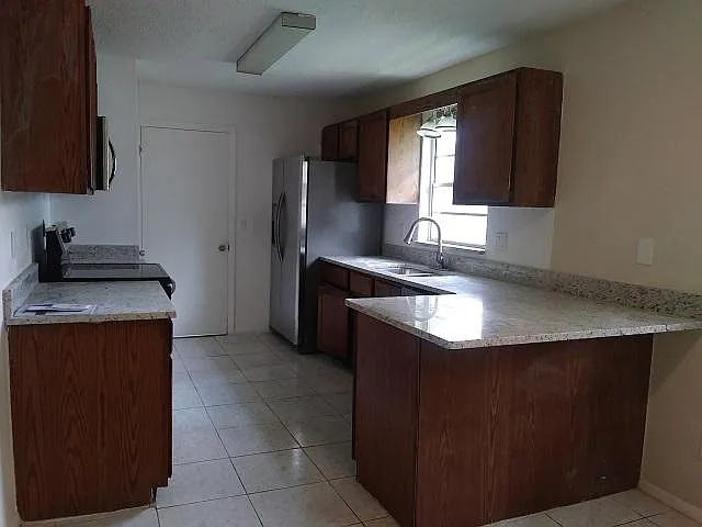 129 Alder Ave — Photo 7