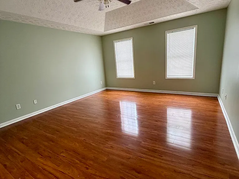 755 Tara Bnd — Photo 13