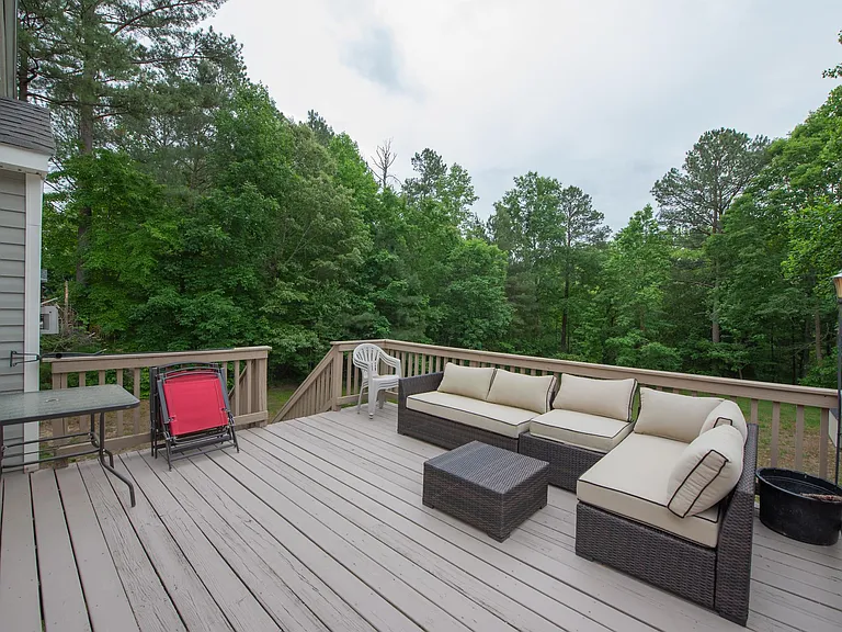 5121 Lippingham Ln — Photo 32