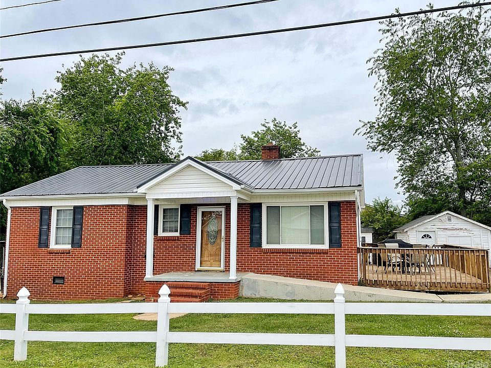 1st image of 103 Brittain Dr