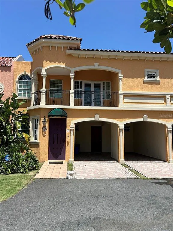 4 bed, 3.5 bath, $3,500 — Photo 2