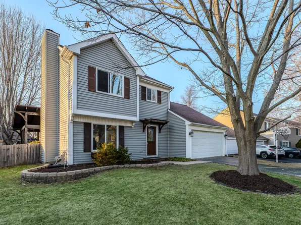 2400 Boxwood Ln, Aurora, IL 60502