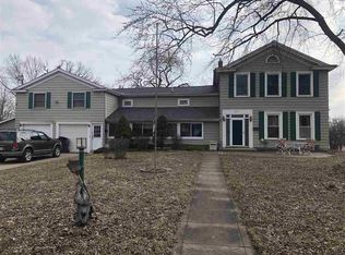 2211 N 5th St, Clinton, IA 52732