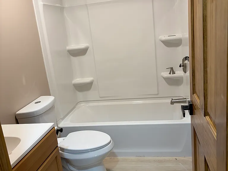 127 Bradshaw Dr — Photo 12