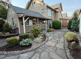214 Bluff St APT C, Oregon City, OR 97045