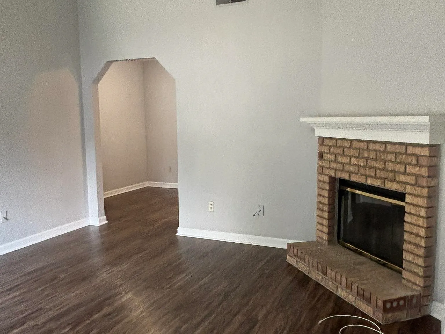 2 bed, 1044 sqft, $1,395 — Photo 4