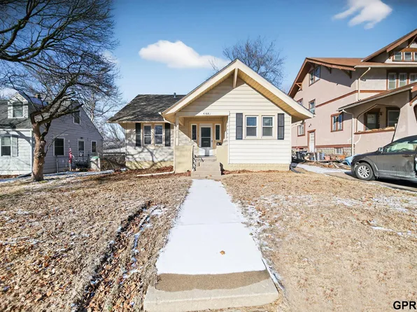 4168 Wakeley St, Omaha, NE 68131