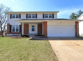 1364 Green Elm Dr, Fenton, MO