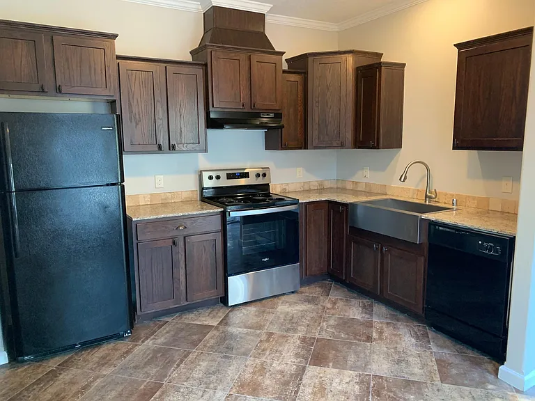 420 Cedar St #A — Photo 6
