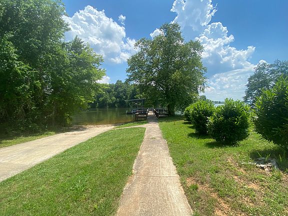 5th image of 112 River Place Point
