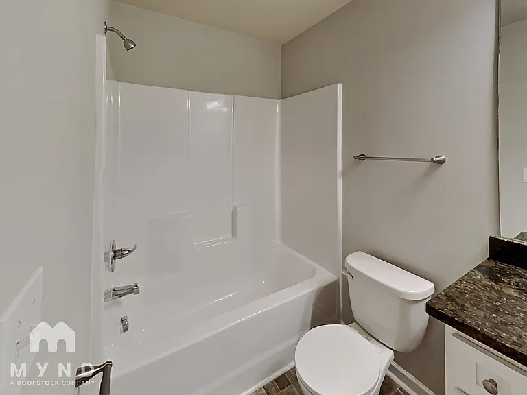 5921 Cassie Dr — Photo 15