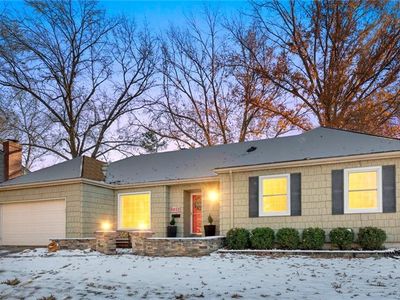 6917 W 100th St, Overland Park, KS, 66212