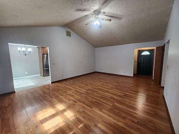 3rd image of 2329 Huber Ln