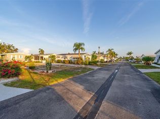 9 S Buena Vista Ave, Englewood, FL 34223