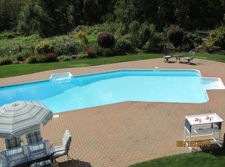 63 Swett Hill Rd, Sterling, MA 01564