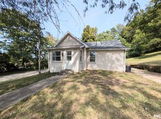 384 Wesley Rd, Creve coeur, IL 61610