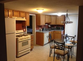 216 Tyngsboro Rd, Dracut, MA 01826