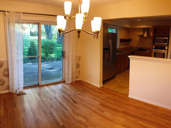 5th image of 5908 NW Klamm Dr