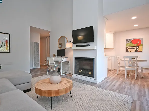 1251 Homestead Ave APT 174, Walnut Creek, CA 94598