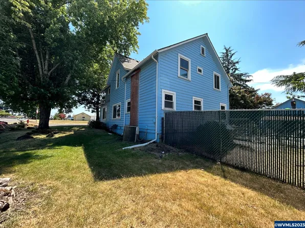 229 NE Maple St, Sublimity, OR 97385