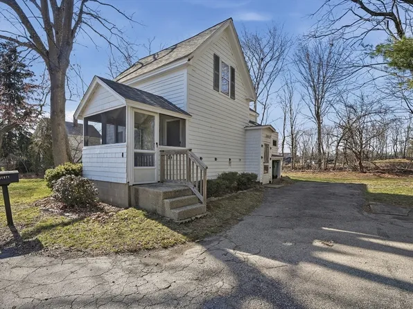 4 County Ln, South Easton, MA 02375