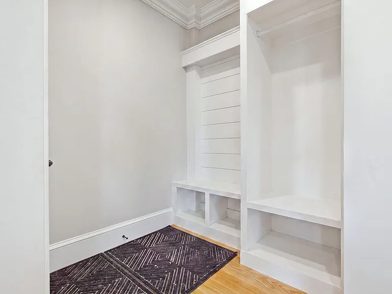 144 Highland Ave #4 — Photo 11