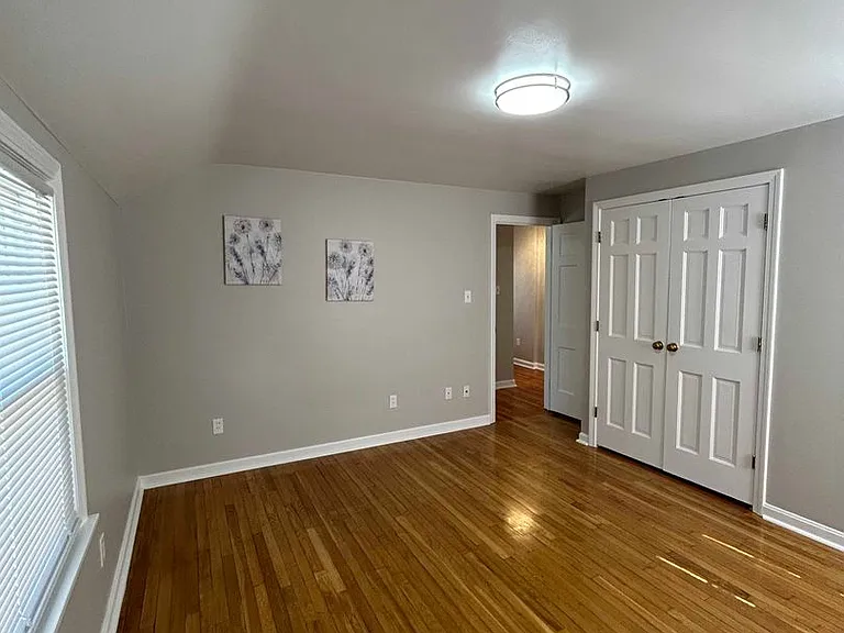 4854 Edsal Dr — Photo 46