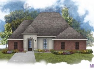 8871 Dahlia Dr, Denham Springs, LA 70726