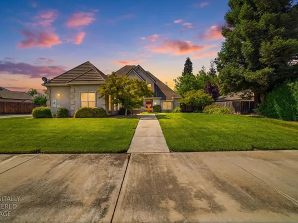 1718 Doak Blvd, Ripon, CA 95366
