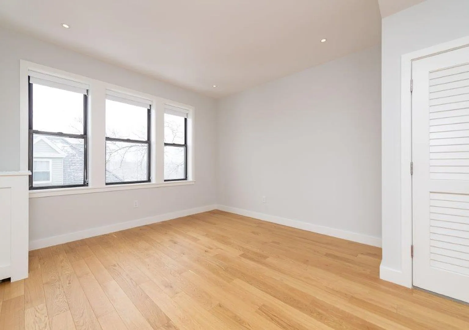 Unique BU 4 bed. For you 9/1/26 — Photo 4