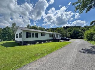 358 Rolling Hills Vlg, Morgantown, WV 26508