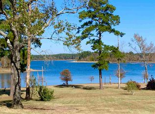 525 Shoreline Dr, Brookeland, TX 75931