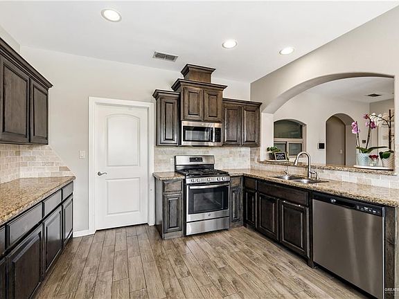 3rd image of 5260 Lost Creek Ln