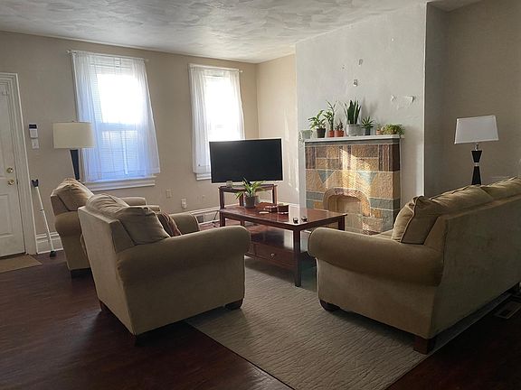Living Room & Front Door View