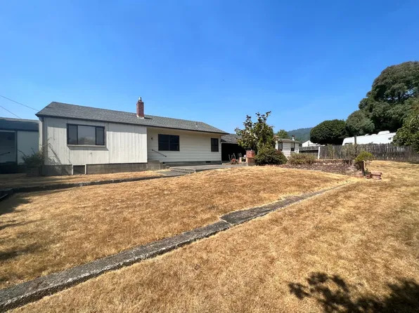 741 2nd Ave, Blue Lake, CA 95525