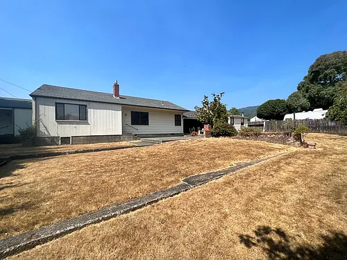 741 2nd Ave Photo 1