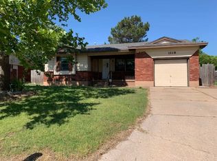 1518 NW 43rd St, Lawton, OK 73505
