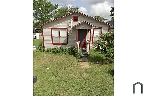 1206 Henderson St Photo 1