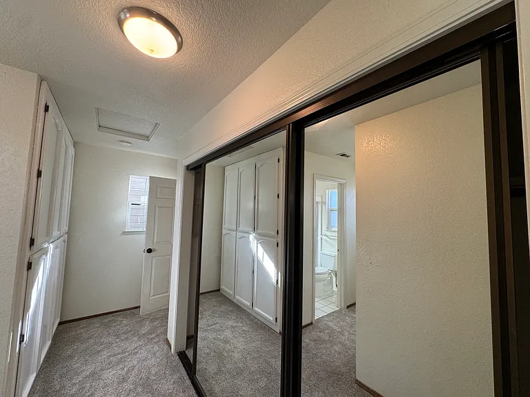 1870 Wembley Ct — Photo 17